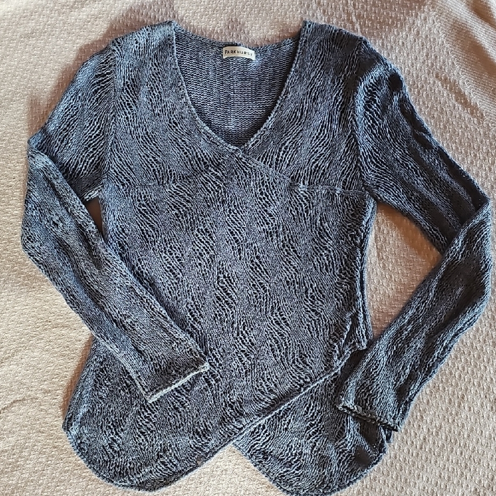 Parkhurst Heathered Blue-Gray V-Neck Open Weave Knit Sweater
